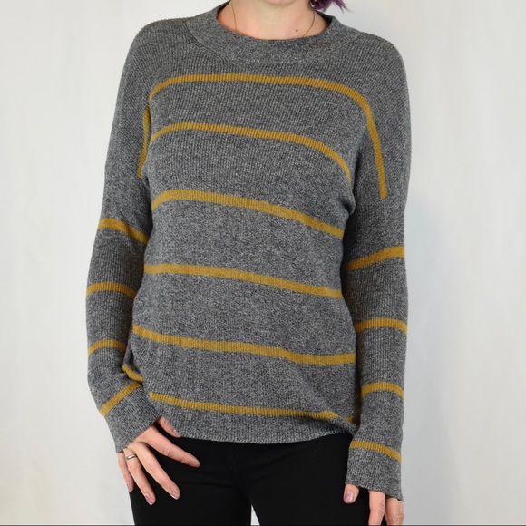 American Eagle Outfitters Sweaters - American Eagle Jegging Fit Sweater Sz XS